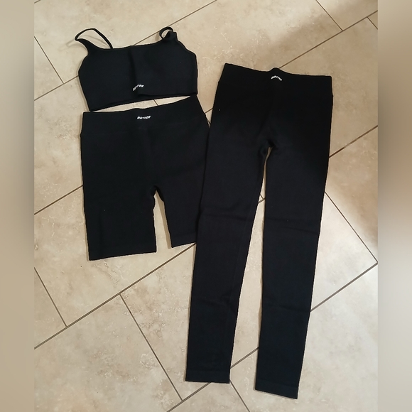 Bo & Tee Activewear Set Yoga 3 Piece Set Brand NEW - Picture 1 of 8